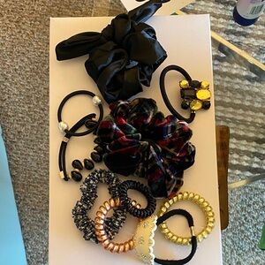Black and Gold Hair Accessories Set